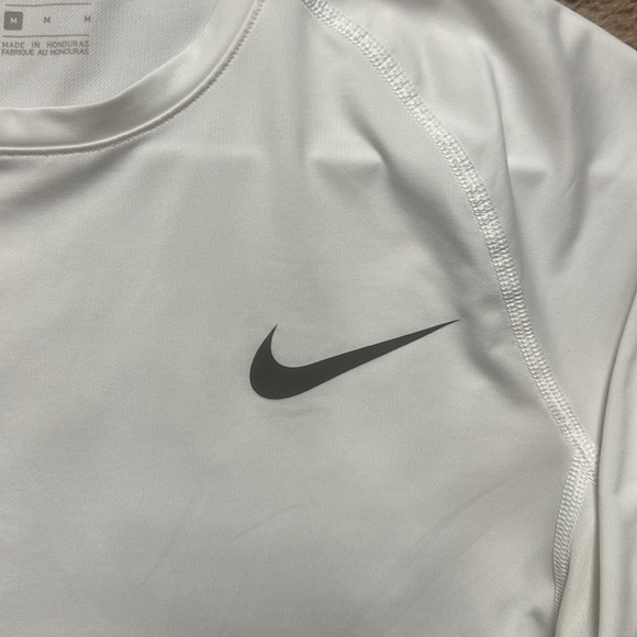 Nike Pro Dri Fot Long Sleeve Size Medium - Picture 2 of 4